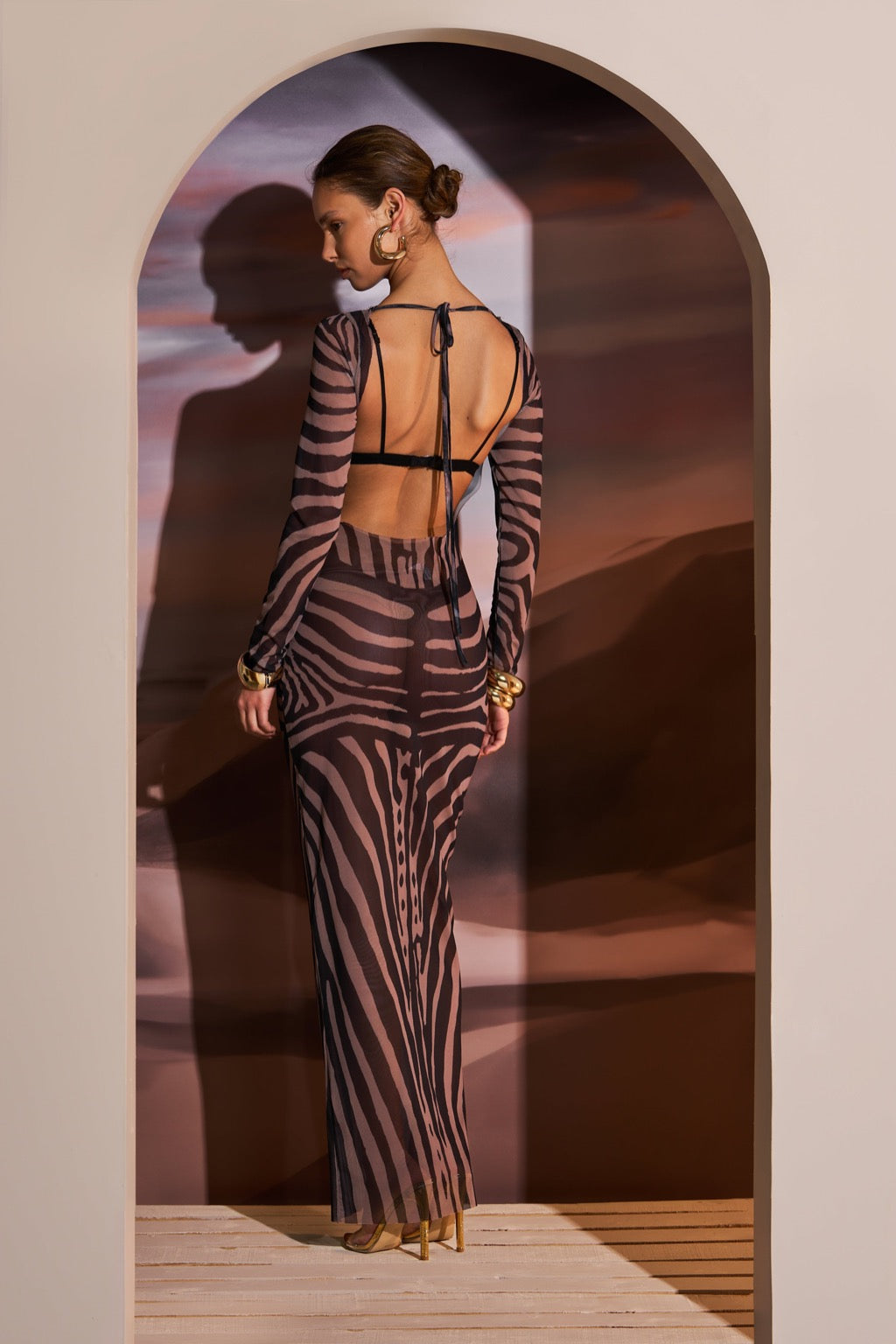 MESH MAXI DRESS IN CURVE ILLUSION ZEBRA