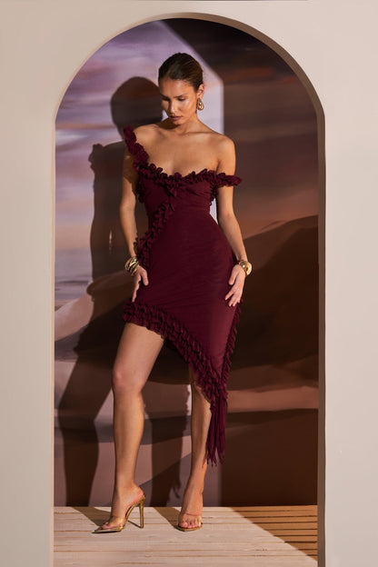 RUFFLE DETAIL ASYMMETRIC DRESS IN DEEP MAROON